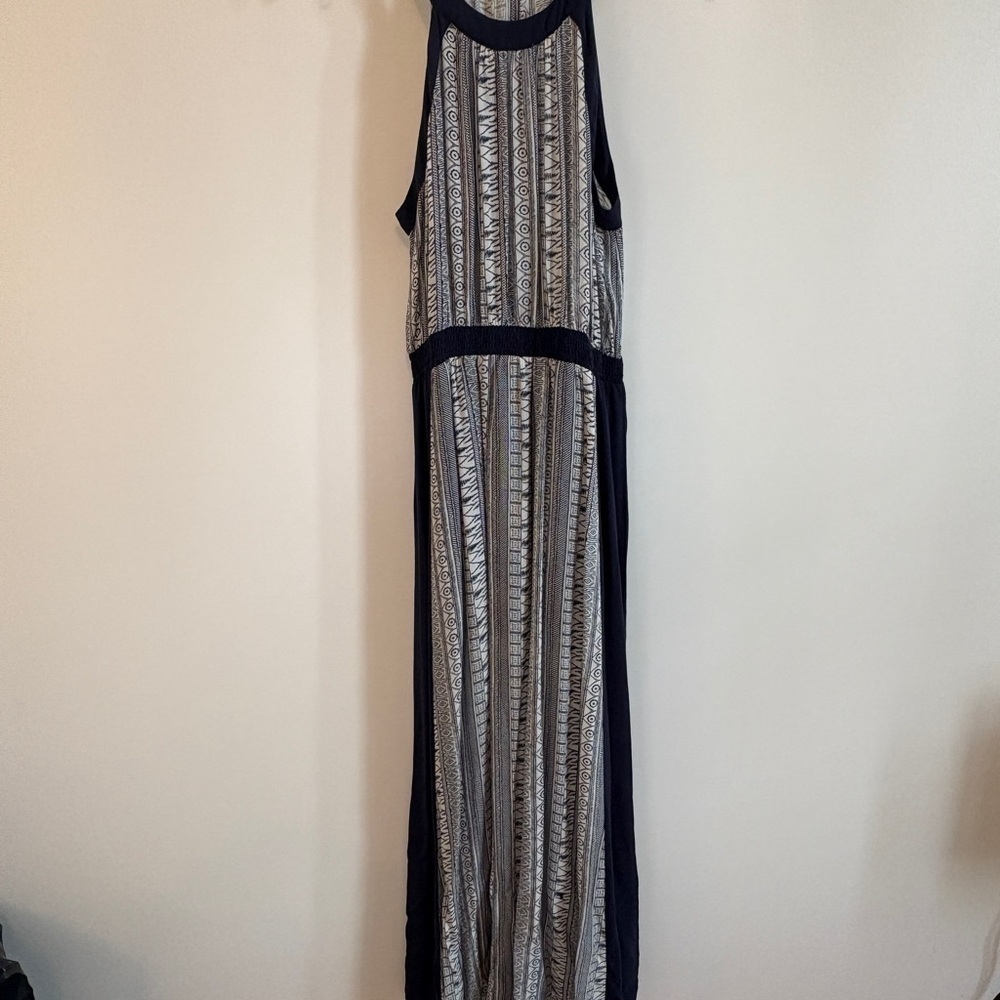 Carmen Marc Valvo Halter Maxi in Navy & Ivory.